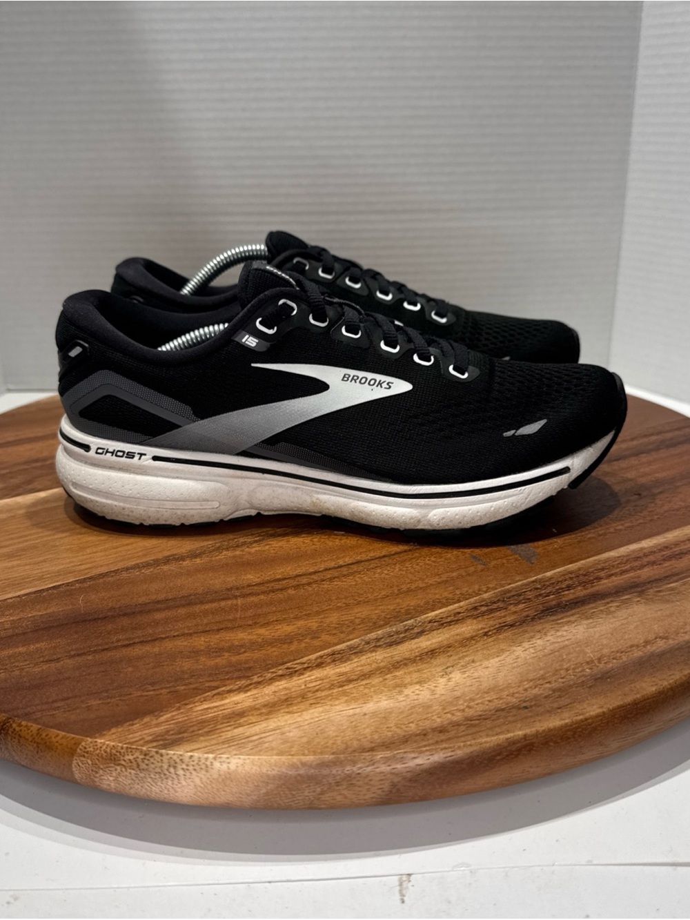 Brooks Ghost Women's Black White Running Shoes Sneakers Size 7.5B
